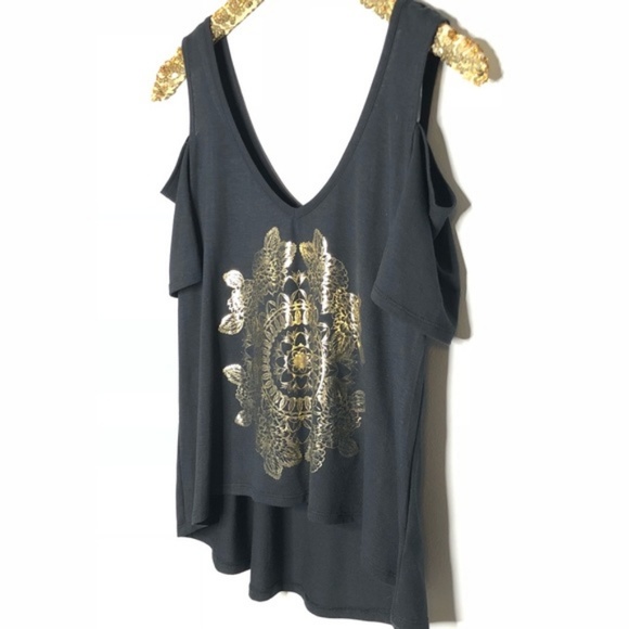 *NWT [Self E] graphic cold-shoulder top #701 - Picture 3 of 4